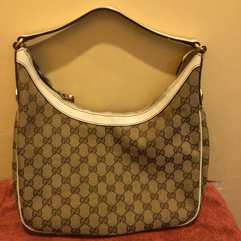 Gucci hobo beige & ivory authentic bag